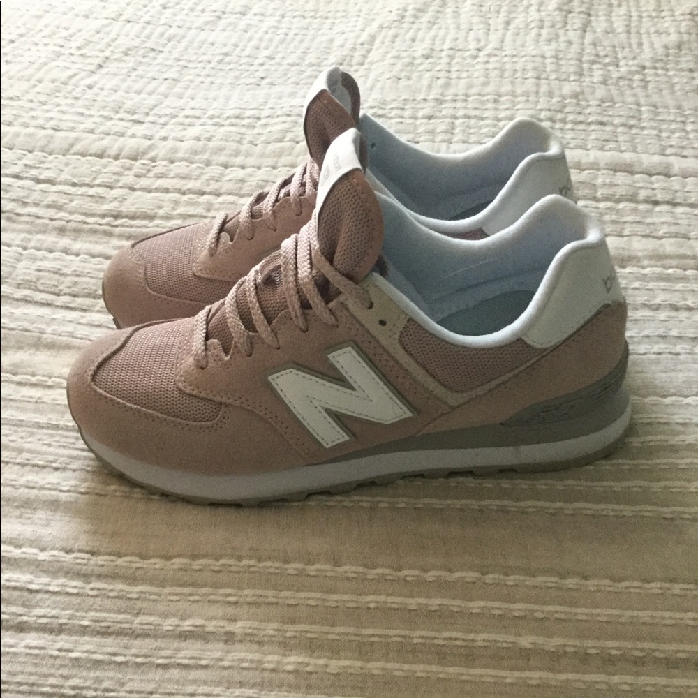 New Balance Classic 574 Light Pink